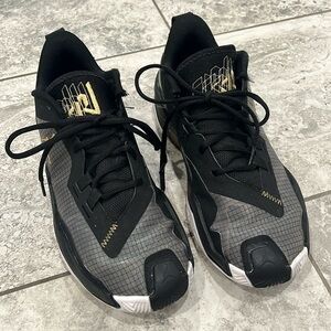 Jordan One Take 4 Low Sz 9.5 Black And Metallic Gold